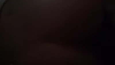 跨年男朋友不在  去小骚货家里狠狠操她