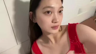 光鲜亮丽的人妻 私底下如此母狗