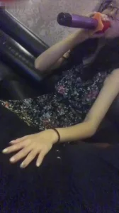 KTV边唱歌边打飞机 回家接着操